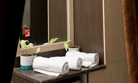Pacific Inn Huda City Centre Sec 41 คูร์เคาน์ ภายนอก รูปภาพ